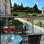 Atrakcyjny Czarna Gora Apartment *