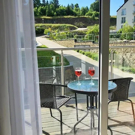 Atrakcyjny Czarna Gora